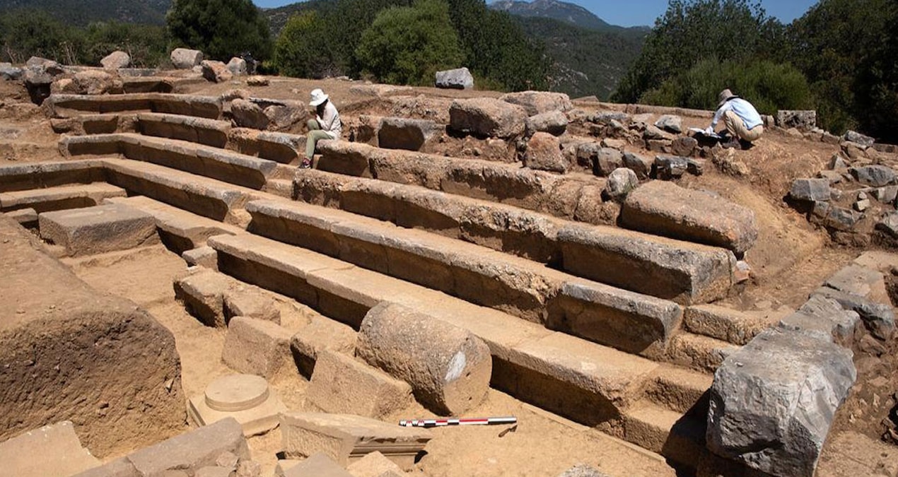 Burnumuzun dibinden 2500 yıllık servet çıktı: Hem de saf altın
