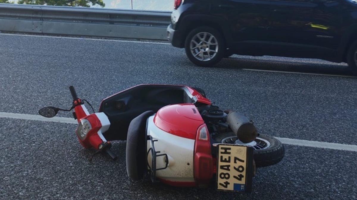 Muğla’da devrilen motosikletin sürücüsü öldü