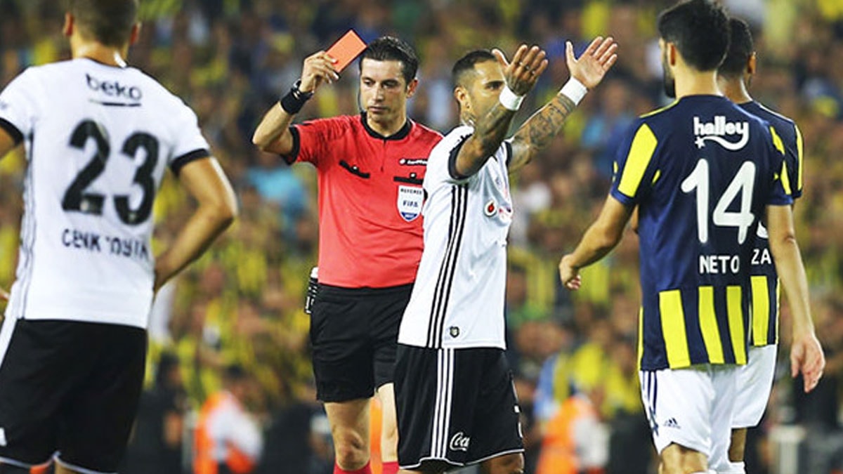 Ali Palabıyık futbola bambaşka görevle döndü: Resmen imzayı attı