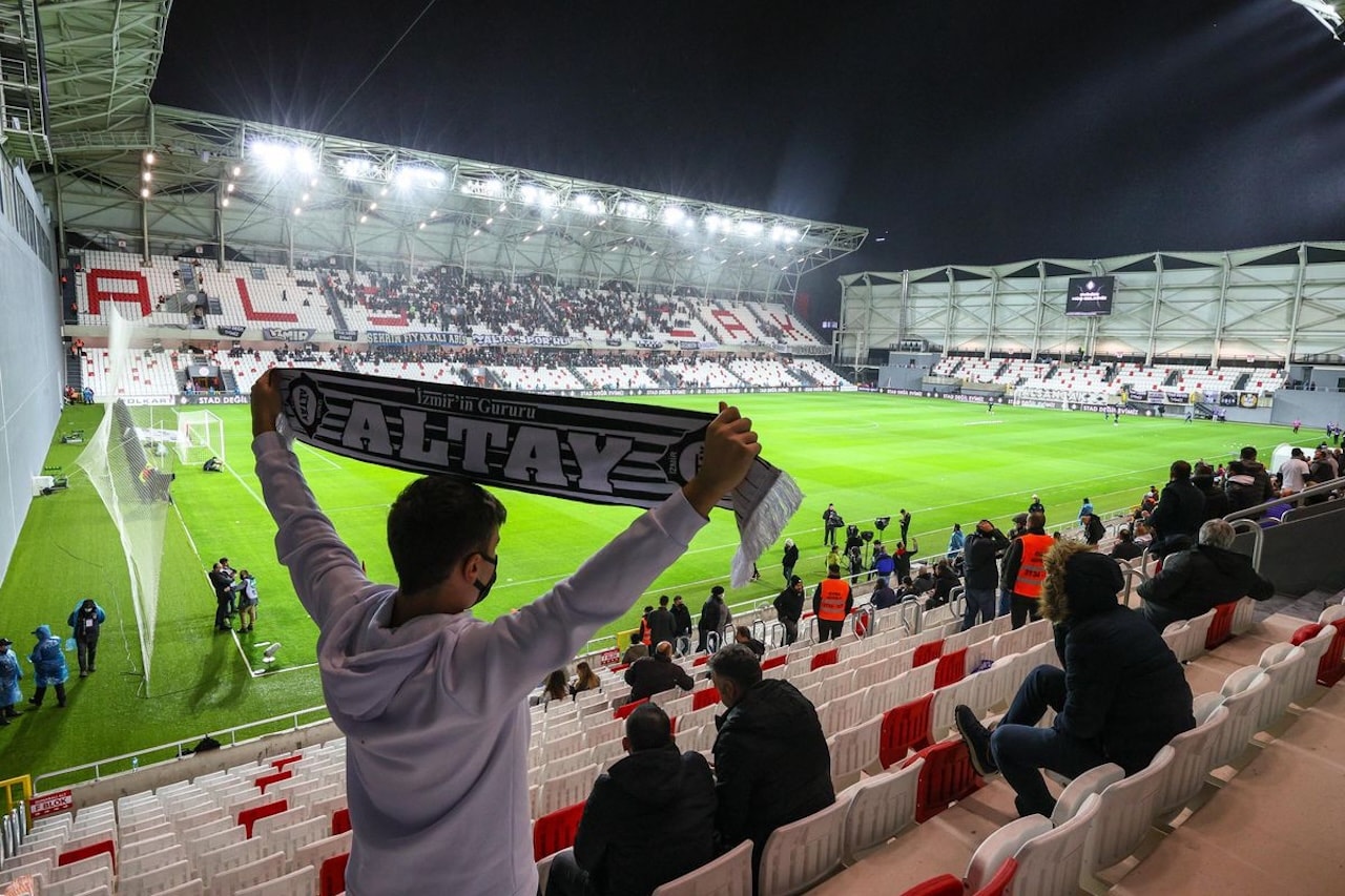 Türk futbolunun köklü kulübü büyük krizde! Yeni sezon hazırlıklarına bile başlayamadı