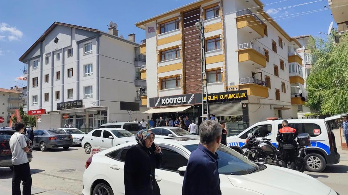 Bir tuhaf kuyumcu soygunu: Polis evine gittiğinde ortaya çıktı