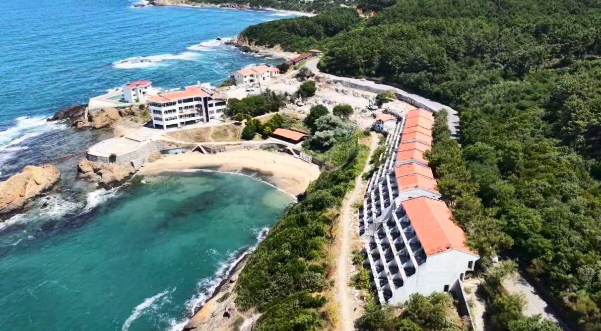 İstanbul'un 186 odalı dev oteli yıkılıyor: Bir dönem Milli Takım'ın kamp yeriydi