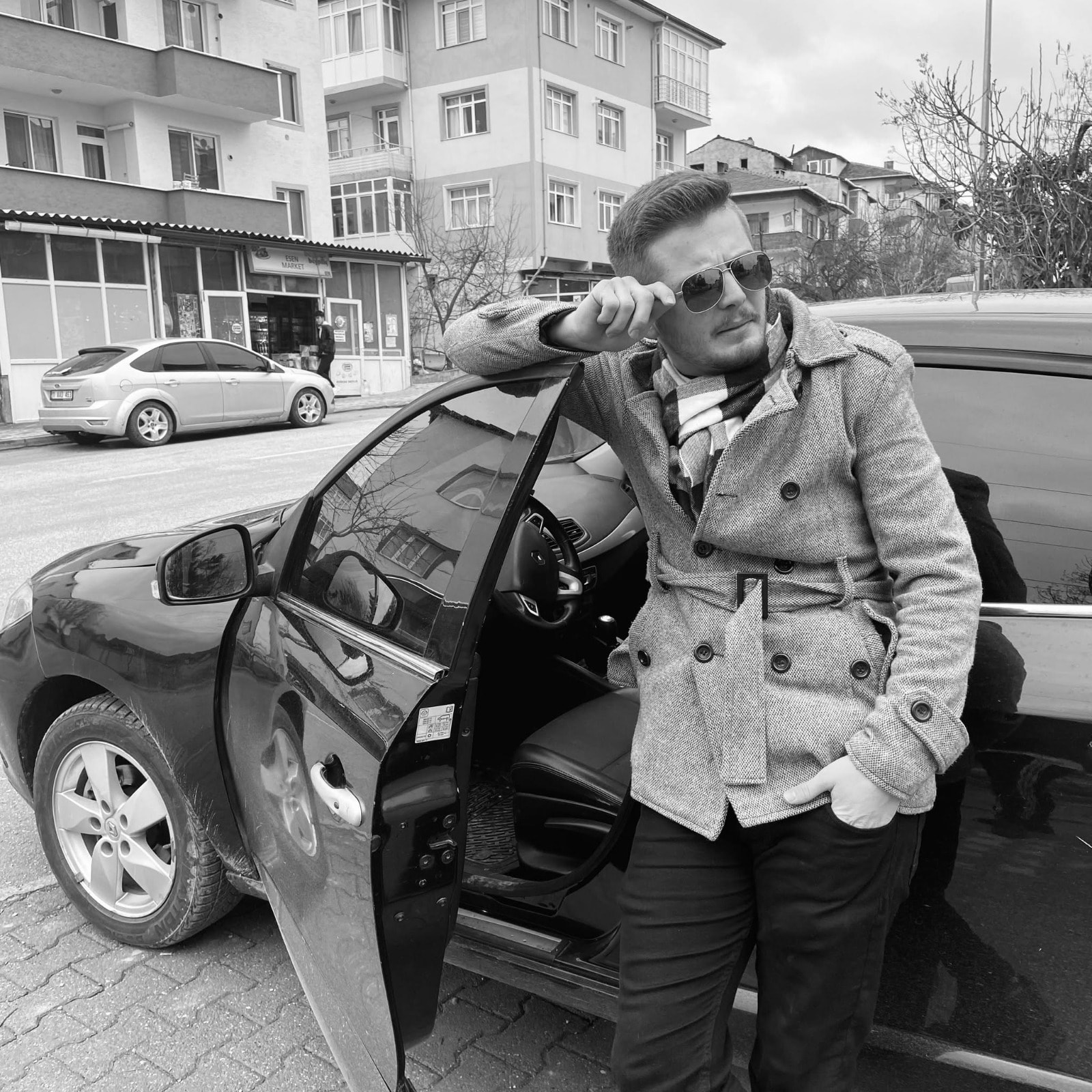 Asgari ücretin 28 bin TL olduğu ülkede 420 bin TL trafik cezası gelince evine gidip intihar etti