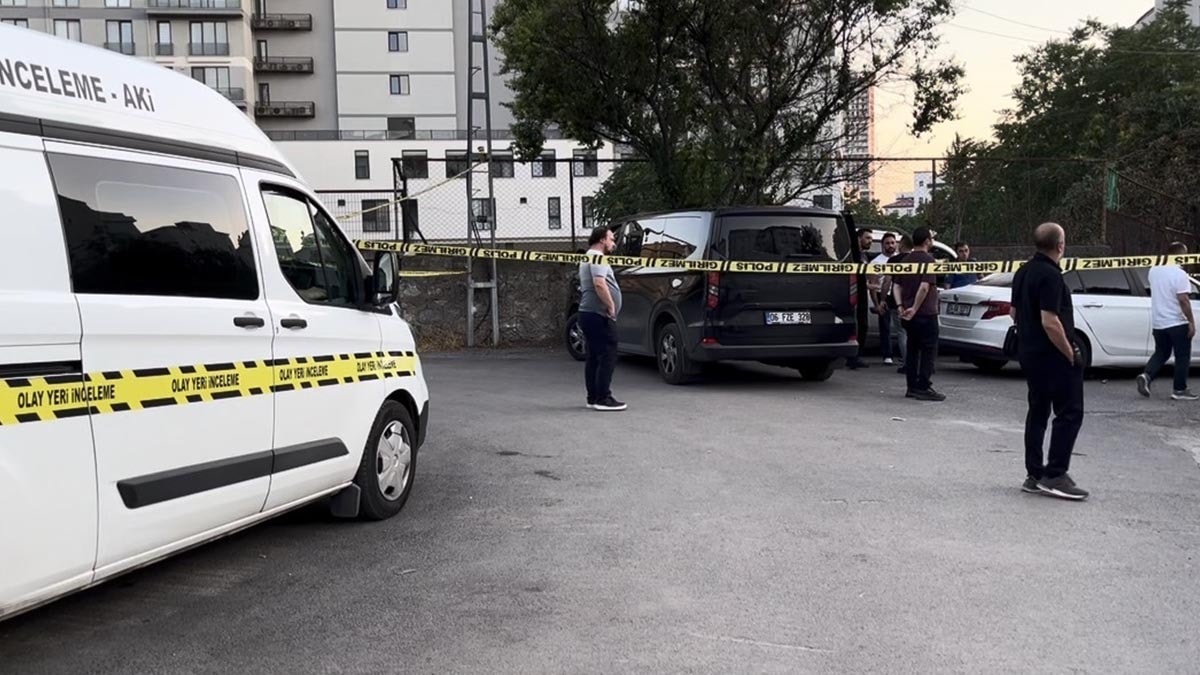Metruk binadan kadın cesedi çıktı