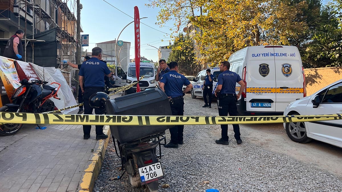 İnşaat iskelesinden düşen işçi öldü