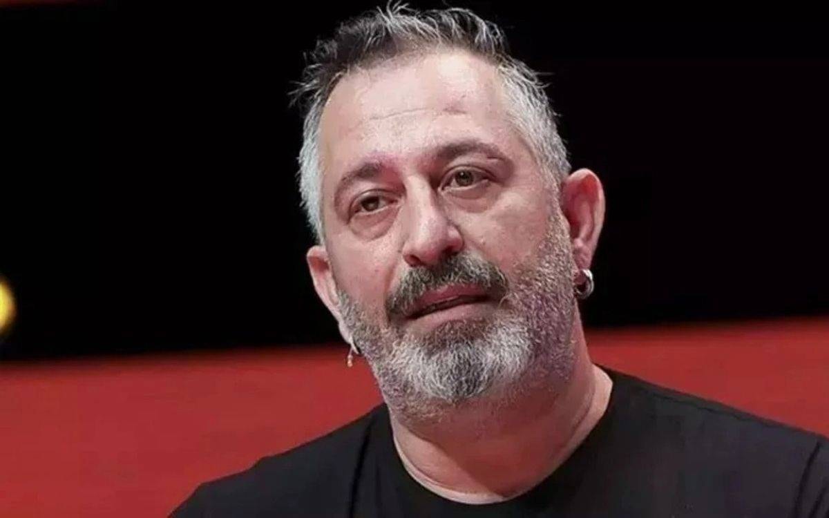 Cem Yılmaz'dan sessiz protesto: Gönderilerini tek tek sildi