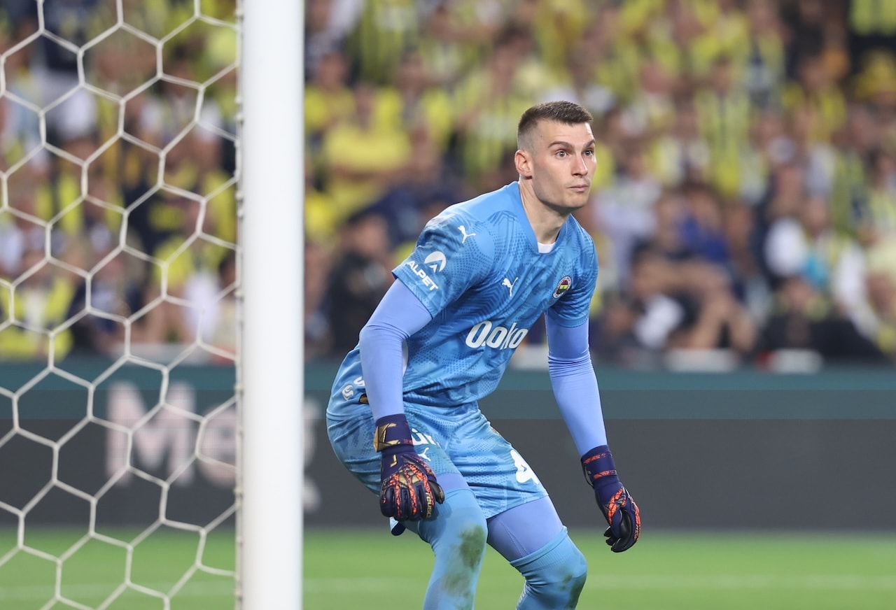 Fenerbahçe’de Livakovic’e sürpriz talip