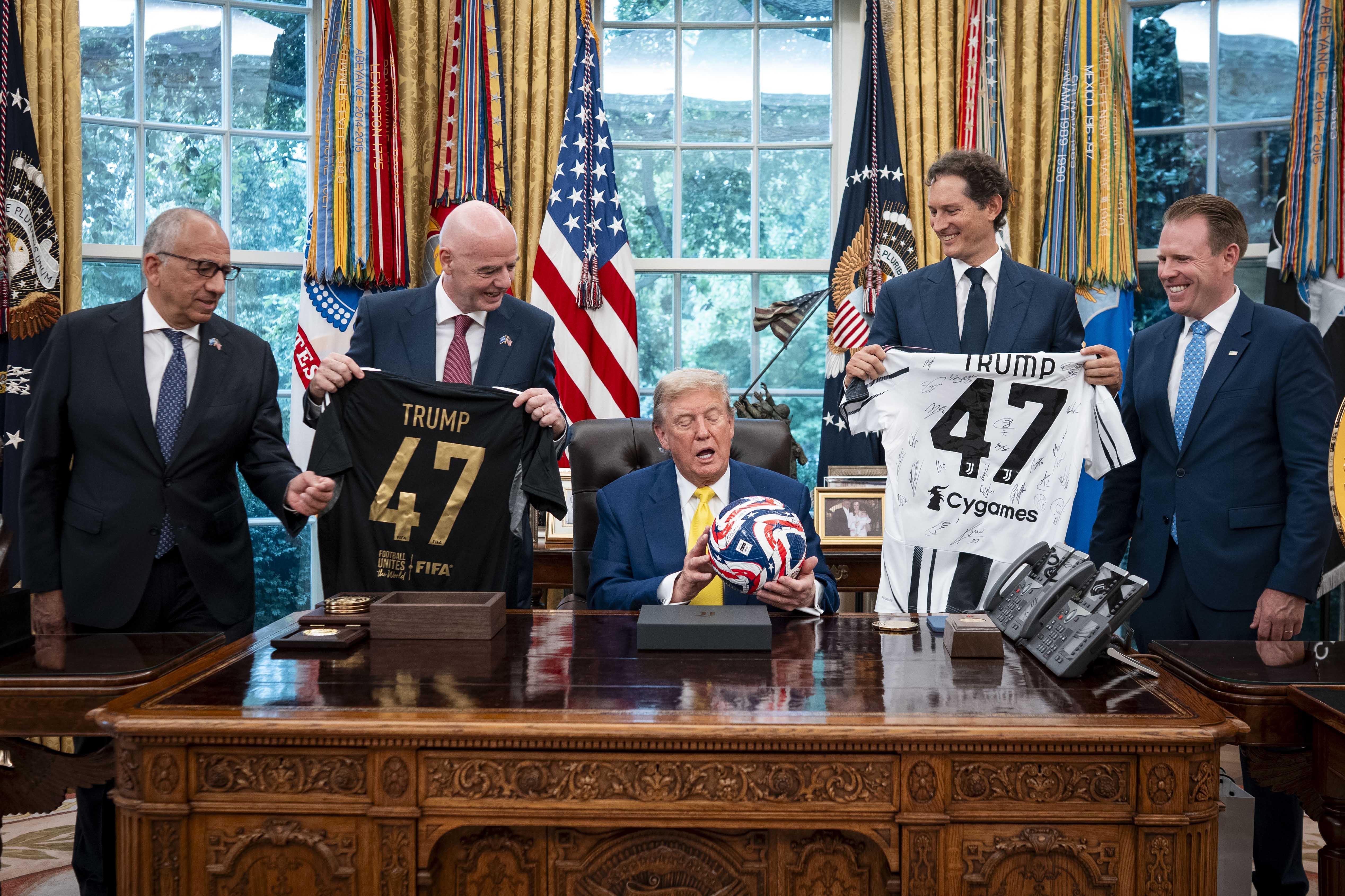 Infantino'nun skandal teklifi sonrası üst düzey istifa: 'Seyirci kalamam'