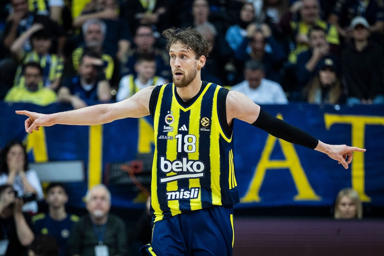 Fenerbahçe'den ayrıldı, Real Madrid'e transfer oldu
