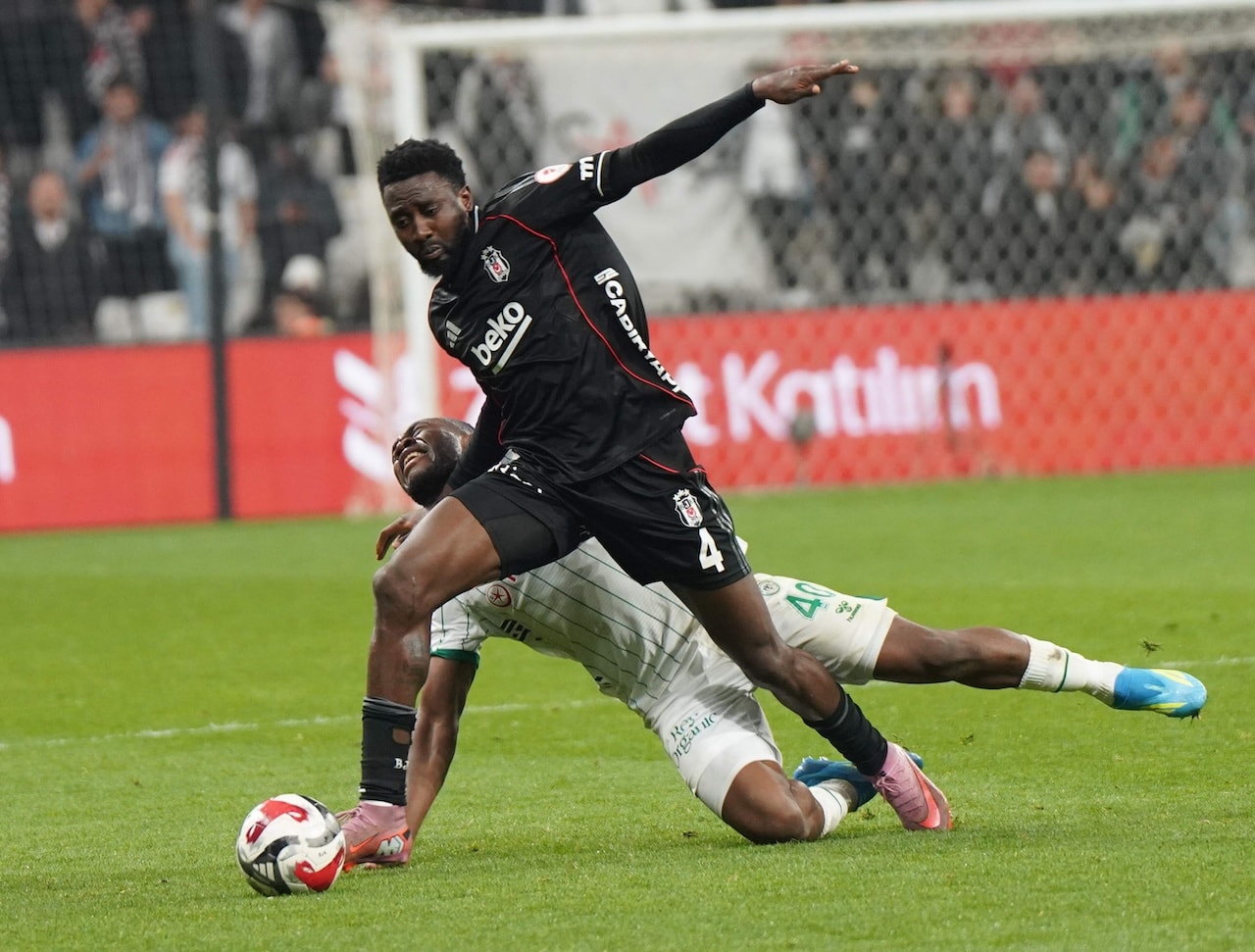 Midtjylland maçı öncesi Beşiktaş'a sakatlık şoku