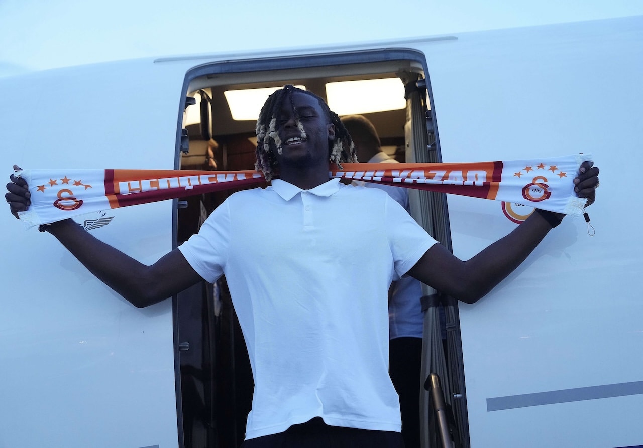 Galatasaray, Okan Buruk’un eksik parçasını tamamladı! Duvar gibi 6 numara 