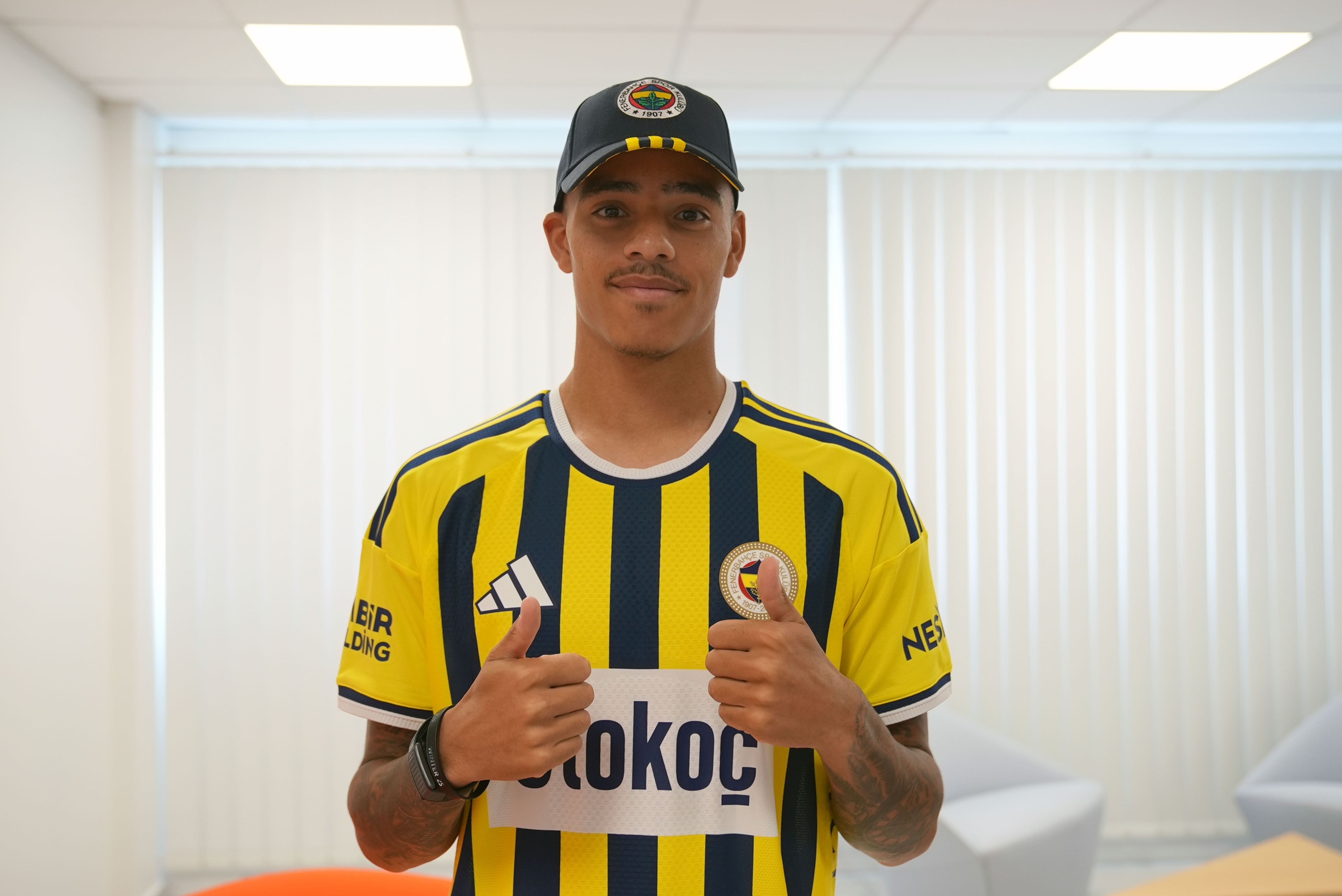 Fenerbahçe'de transferlerin forma numaraları belli oldu