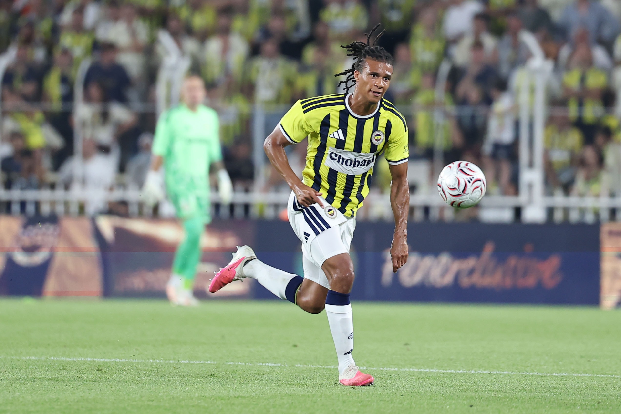 İlk maçında sakatlanan Ake'nin dönüş tarihi belli oldu