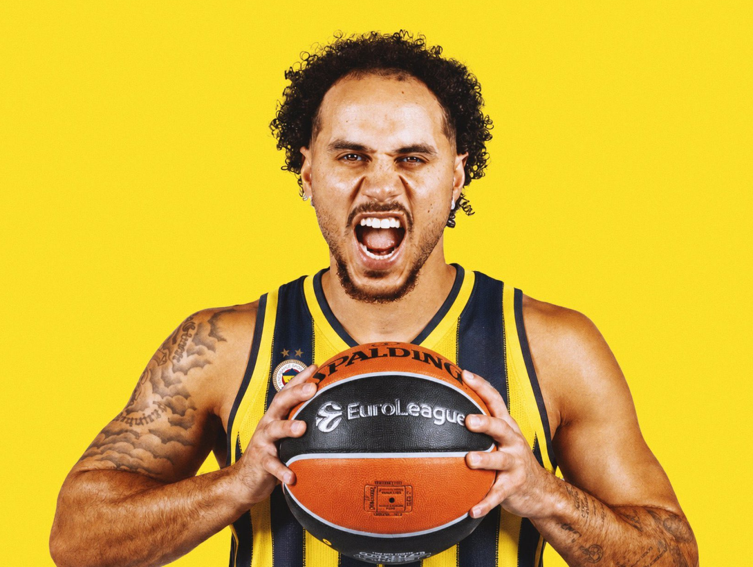 Fenerbahçe, Larkin'i resmen duyurdu