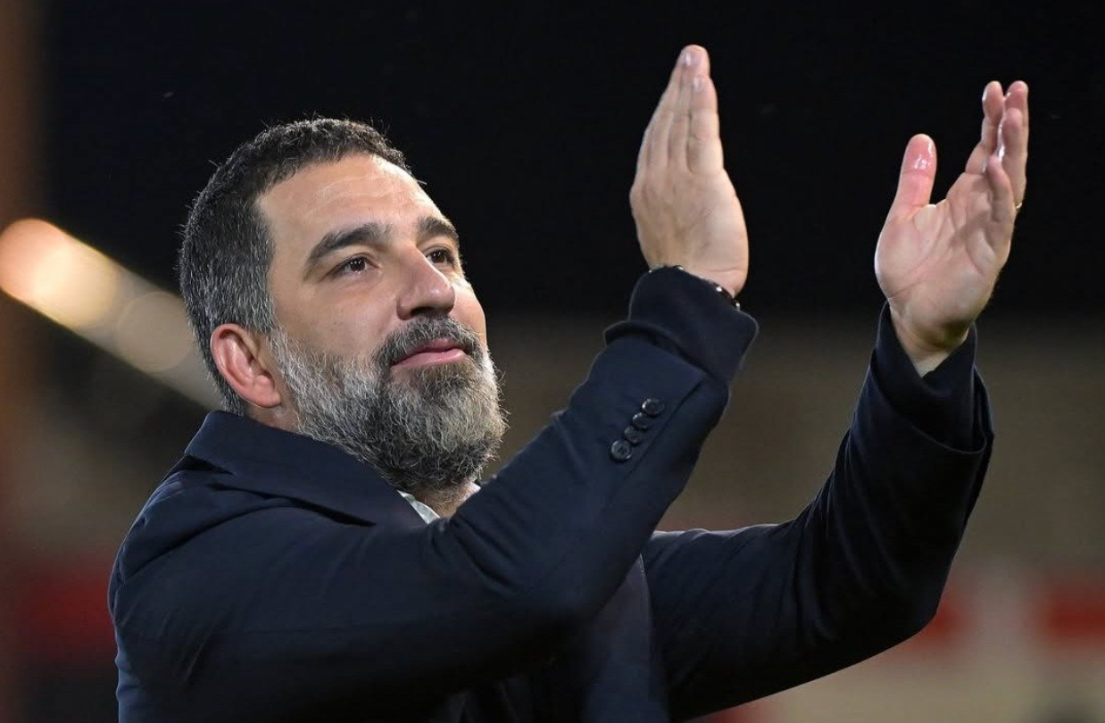 Arda Turan'ın 4 yıllık değişimi gündem oldu! Yeni imajına binlerce yorum geldi