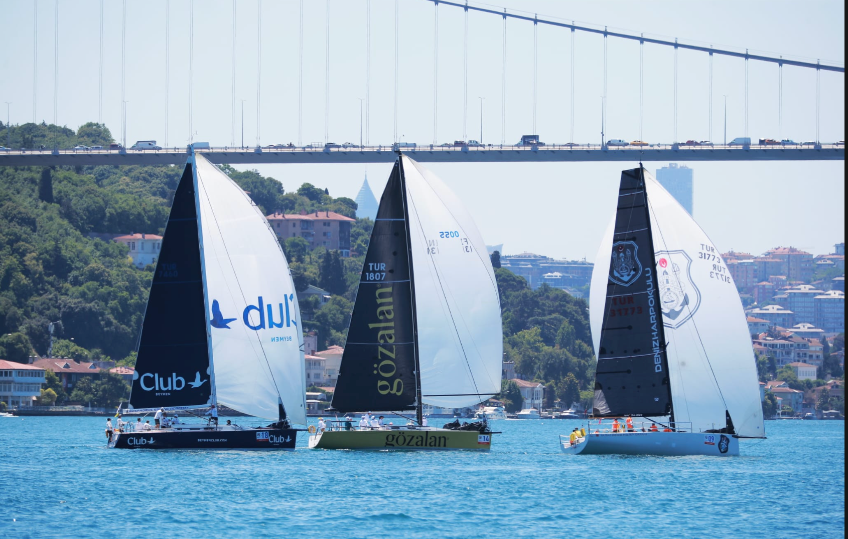 275 deniz millik yelken yarışı nefes kesti