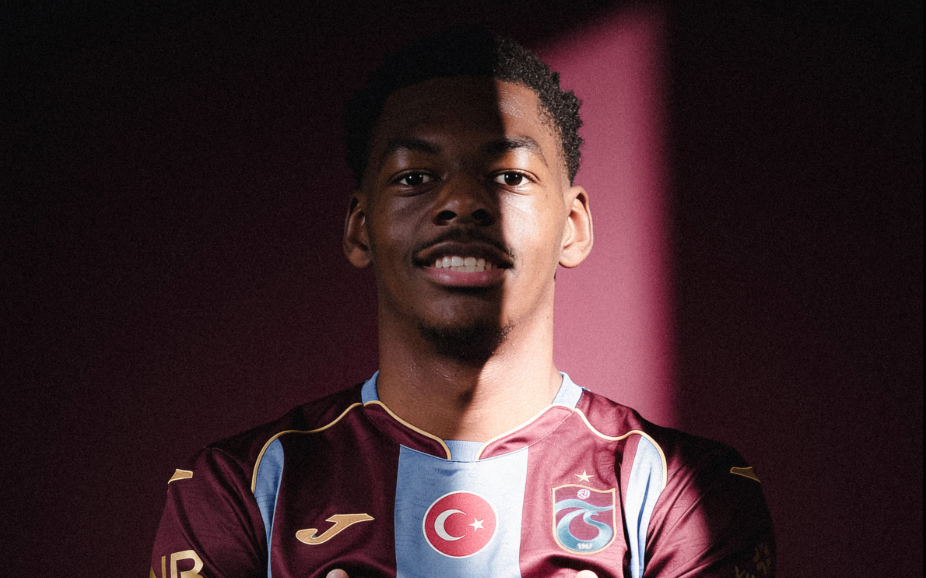 Trabzonspor 18'lik golcüyü açıkladı