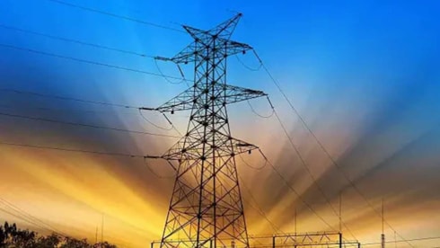 Günlük elektrik üretim ve tüketim verileriTürkiye'de dün günlük bazda 1 milyon 156 bin 402 megavatsaat elektrik üretildi, tüketim ise 1 milyon 151 bin 372 megavatsaat oldu.