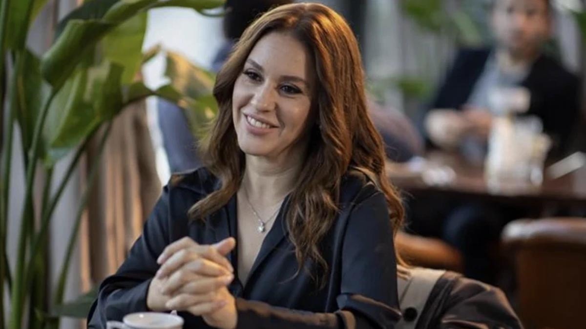 Evrim Alasya'nın bikinili tatil pozlarına beğeni yağdı