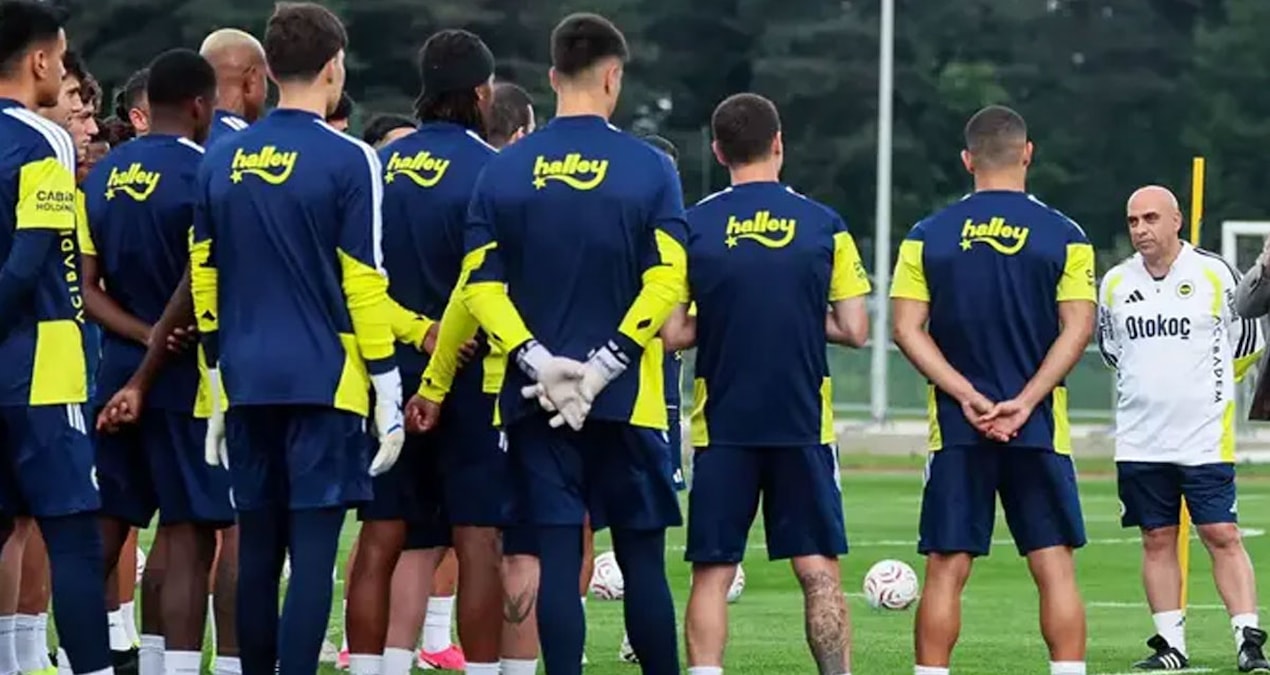 Fenerbahçe'de bir isim daha kampa katıldı