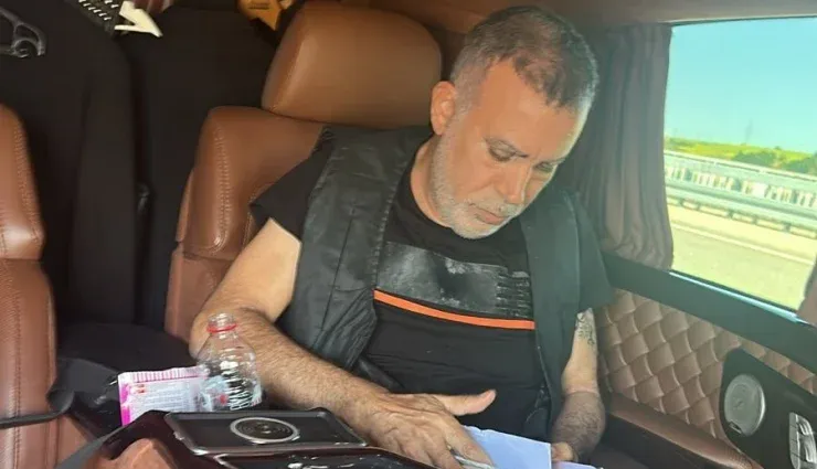 HANGİ ÜNLÜLER YARDIM YAPTI?