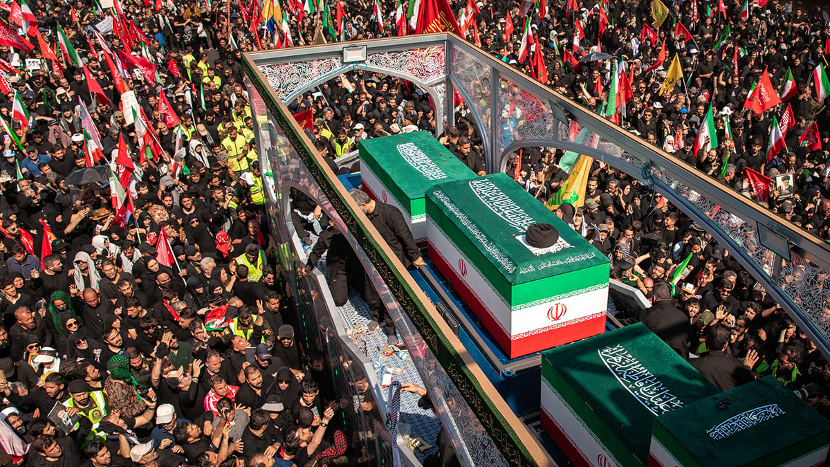 Hamaney'in naaşı Irak'ın Necef kentine ulaştı