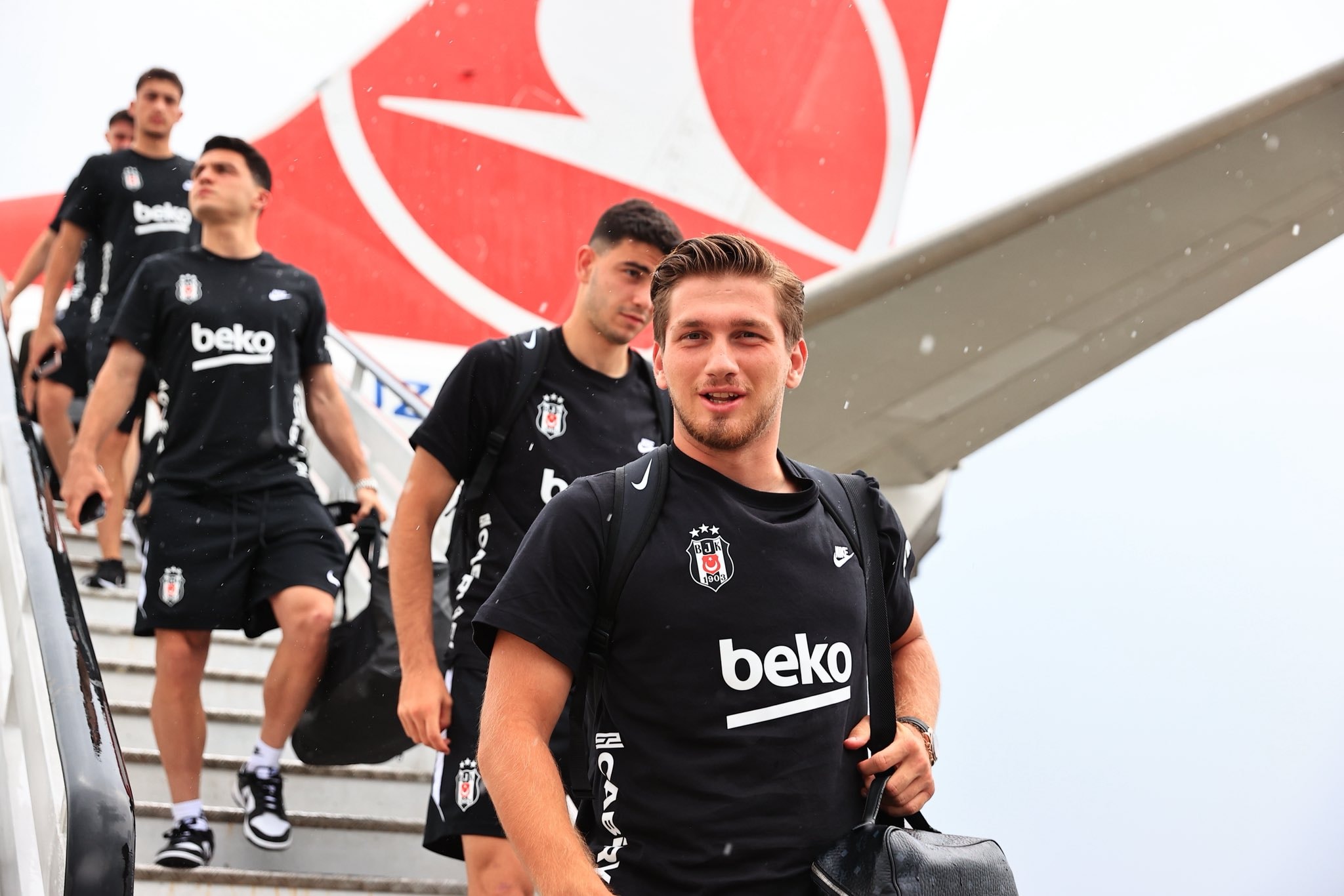 Beşiktaş, Slovakya'da top başı yaptı