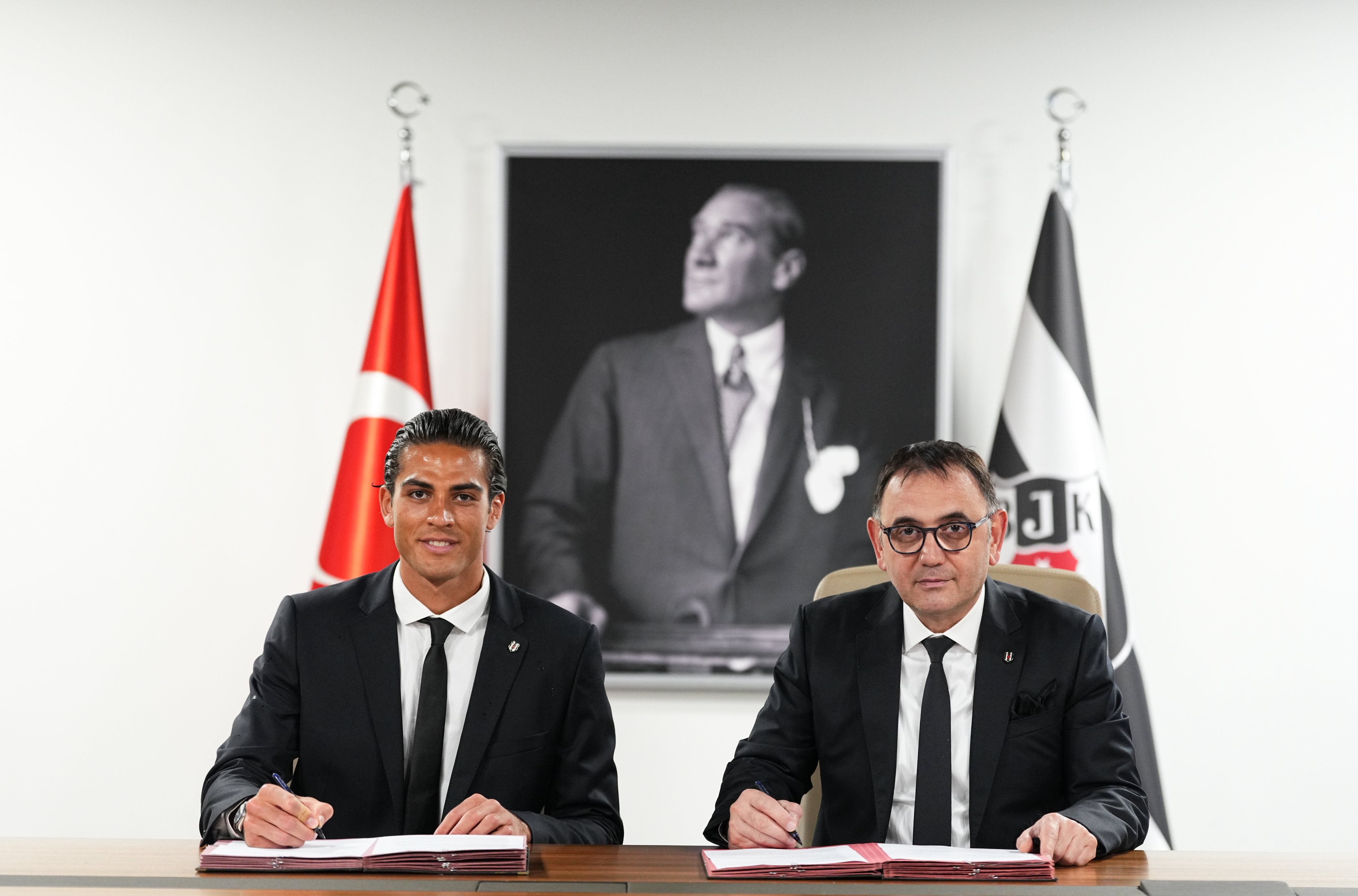 Beşiktaş yeni transferi açıkladı! 4 yıllık sözleşme