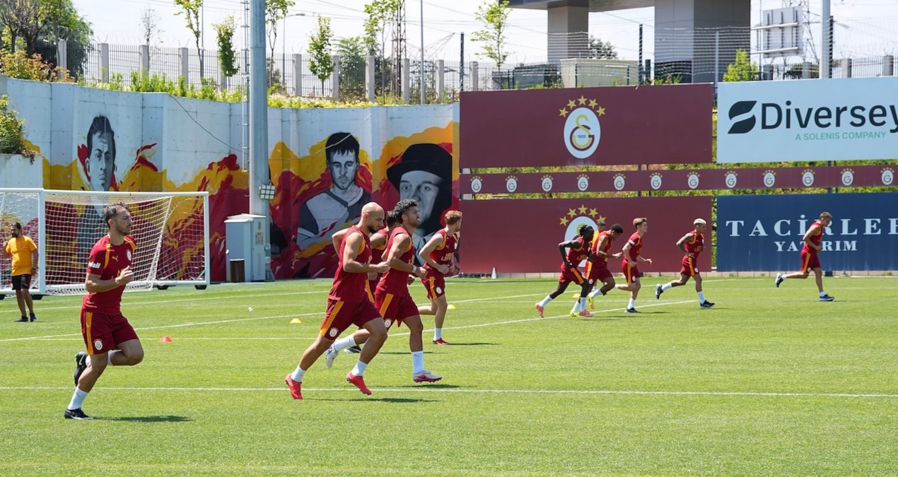 Galatasaray tempoyu artırdı