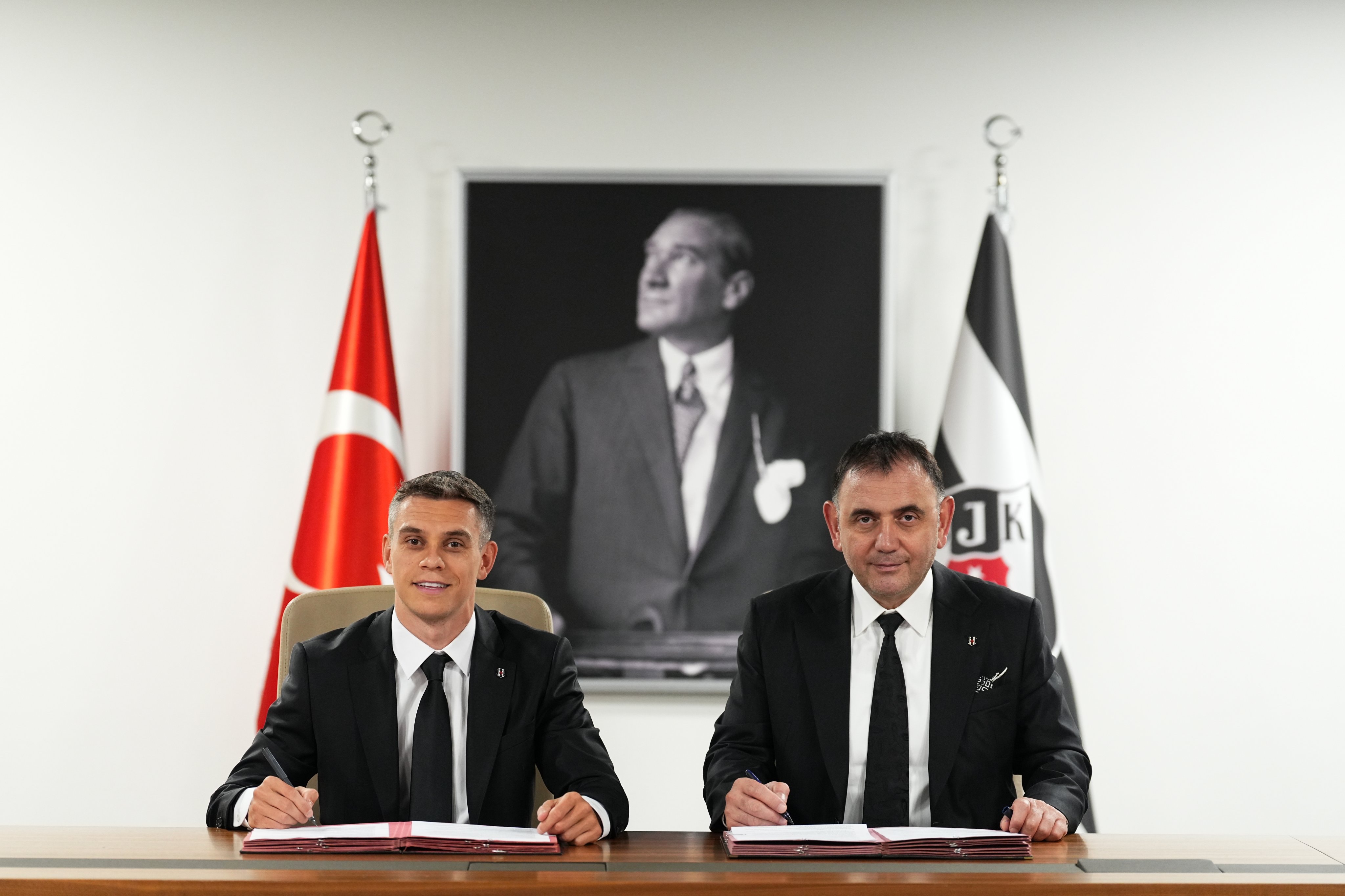 Beşiktaş Trossard'ın maliyetini açıkladı