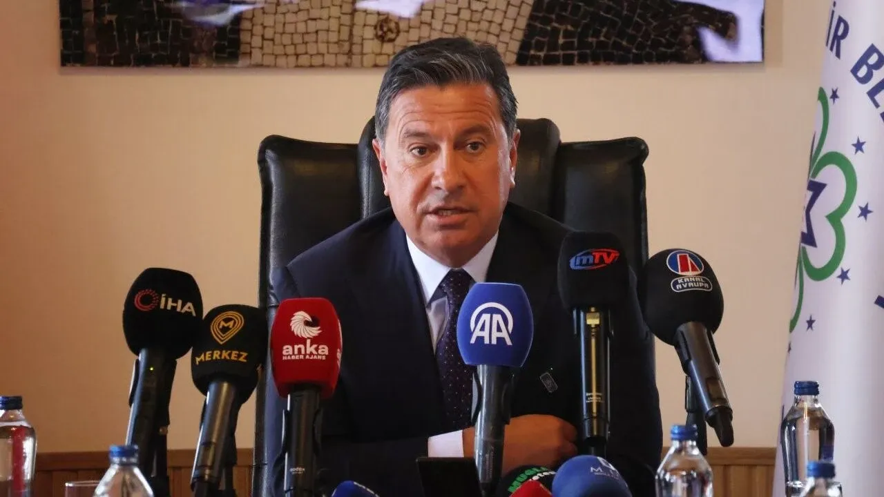 CHP’li belediye başkanı 'AKP’ye geçecek' iddiasını yalanladı