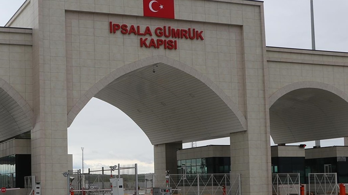 Zafer Partisi Genel Başkan Yardımcısı Yunanistan’a alınmadı