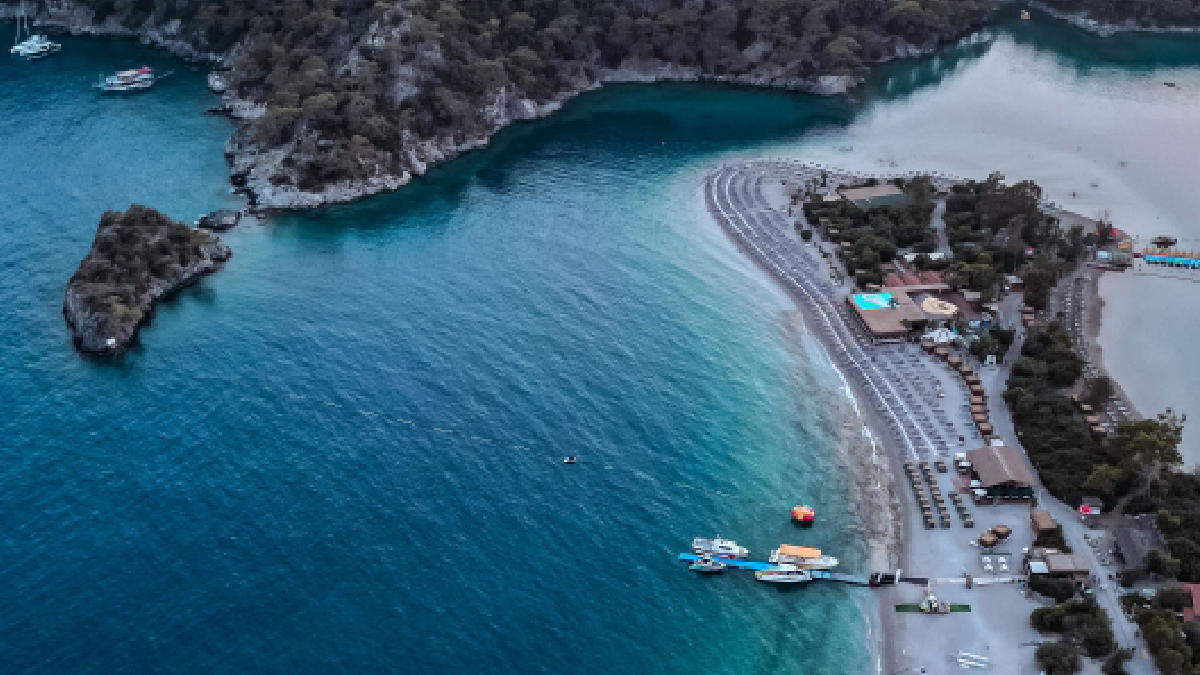 Türkiye'nin en tuhaf sınırı: 10 kulaçta il, 2 ayda nüfus değişiyor