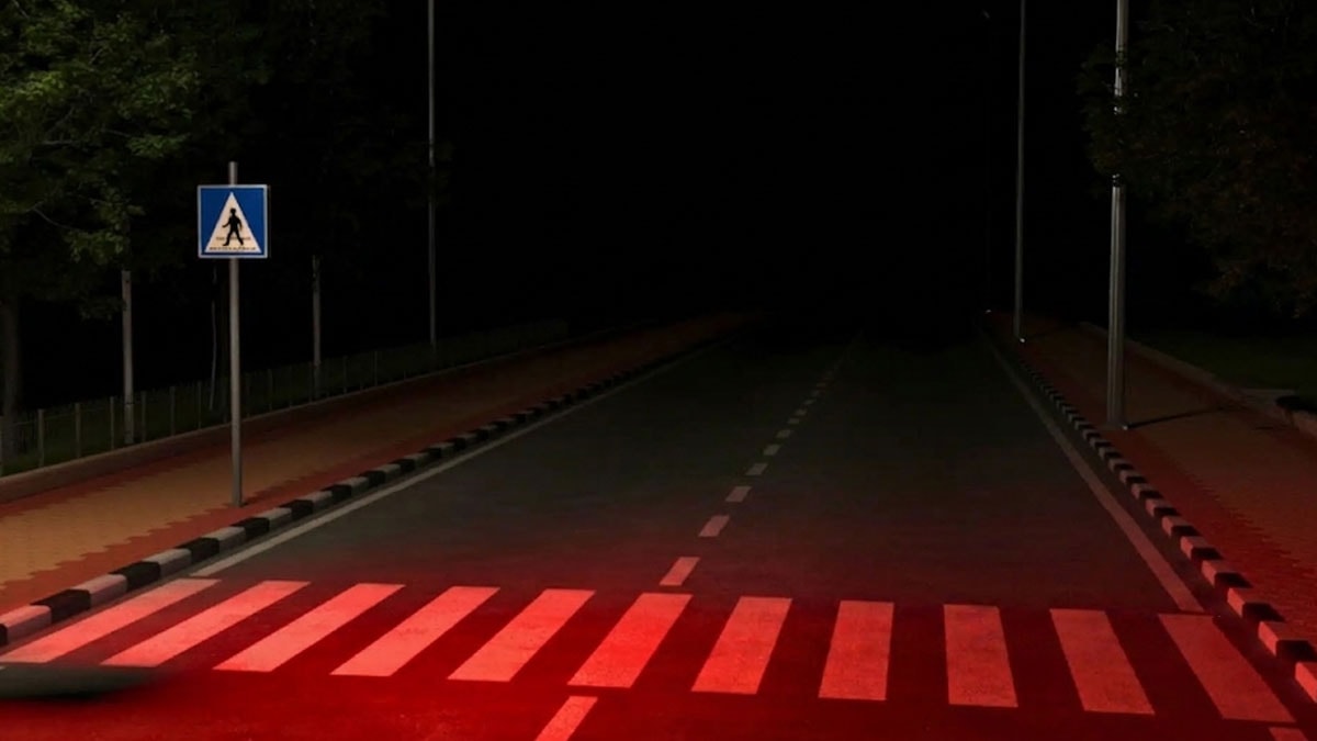 Kırmızı sokak lambası dönemi başladı: Her yere koydular