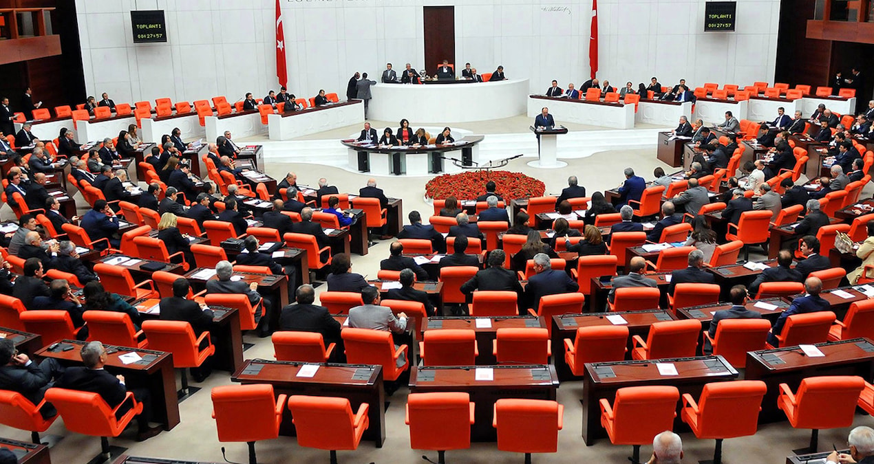 CHP ‘Sivas Katliamı’ araştırılsın dedi, önerge AKP MHP oylarıyla reddedildi