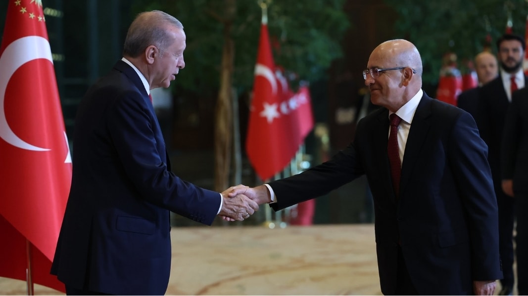 Son anket Erdoğan'ı düşündürecek! AKP'lilerin yarısından çoğu 'ekonomi iyi değil' diyor