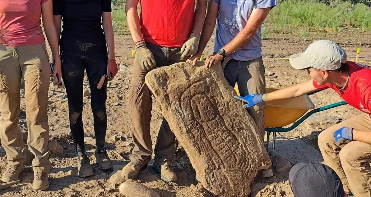 Mezar taşlarının ikinci görevi binlerce yıl sonra anlaşıldı