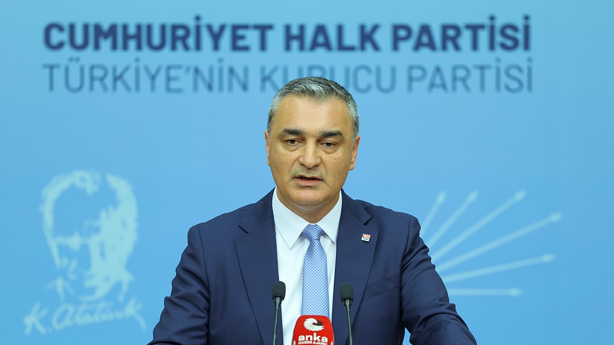 CHP’de 12 ile yeni il başkanı atandı
