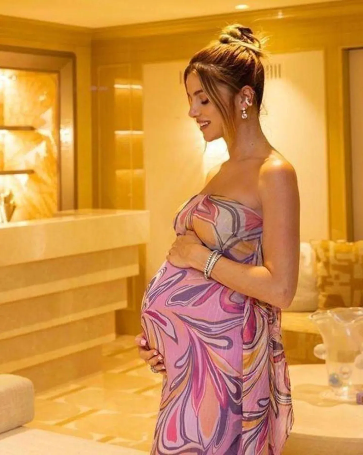 İKİNCİ BEBEK ÖNCESİ MEZUNİYET SEVİNCİ