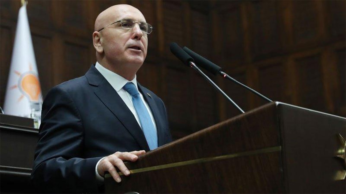 AKP'li vekilin yanlış maili Meclis'i karıştırdı