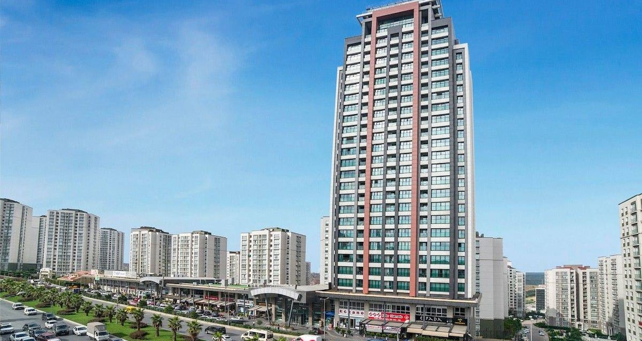 İstanbul'un ünlü oteli rekor fiyata satışa çıktı