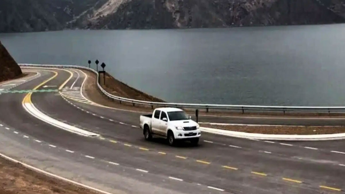 Bu otoyolda şebekeyi tamamen kestiler: Tamamen bedava