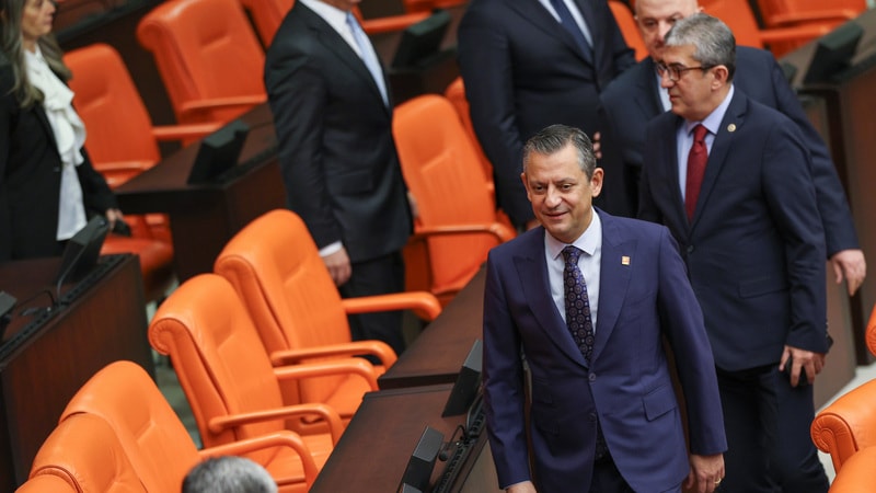 Meclis aritmetiği değişebilir; Özel'in yeni partisi, 'ana muhalefet' yolunda!