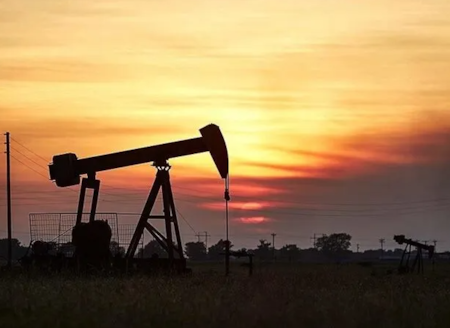 Petrol fiyatları çıldırdı! 96 doları aştıPetrol fiyatları sert yükseliş sürüyor. Brent petrol yeni günde 96 doları aştı.
