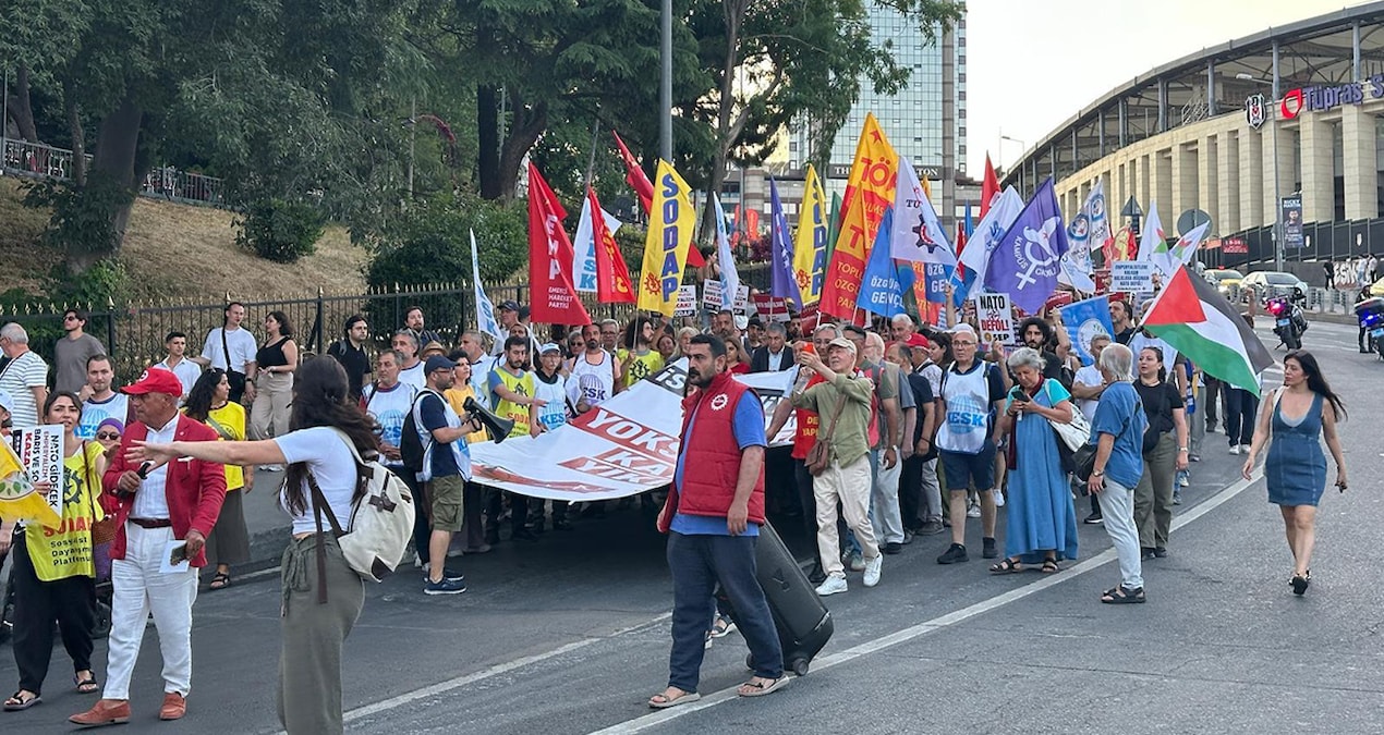İstanbul'da NATO protestosu