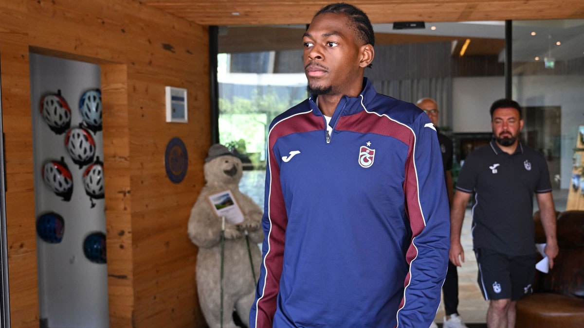 Trabzonspor'un yeni Onuachu'su kampa katıldı