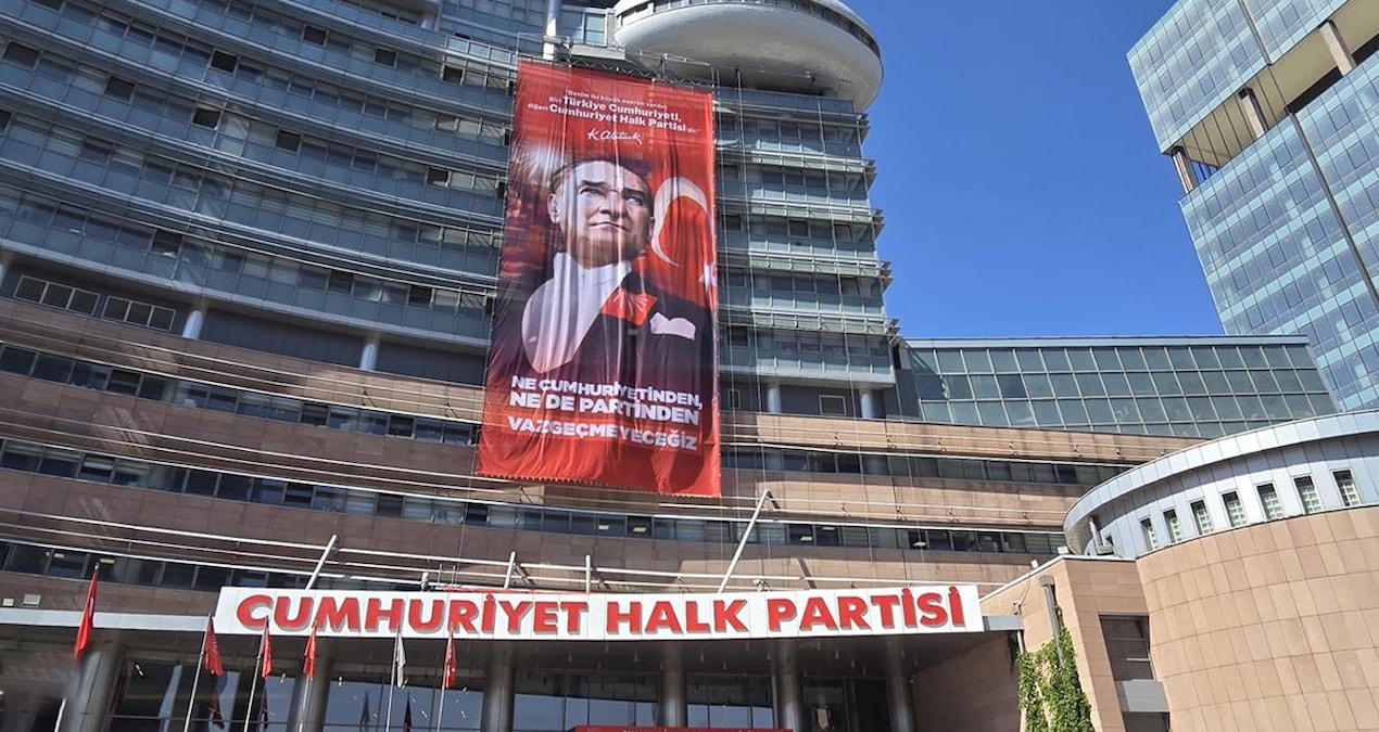 CHP’de büyük erime