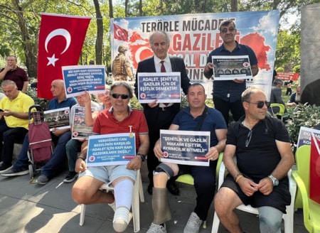 Gazilerin haklı talebi iktidarın çerez parasıGazilerin maaşının yükseltilmesi haline yıllık ek maliyet 5.3 milyar ile 7.6 milyar arasında değişiyor. Bu tutar, kamunun birçok harcama kaleminin gerisinde kalıyor.