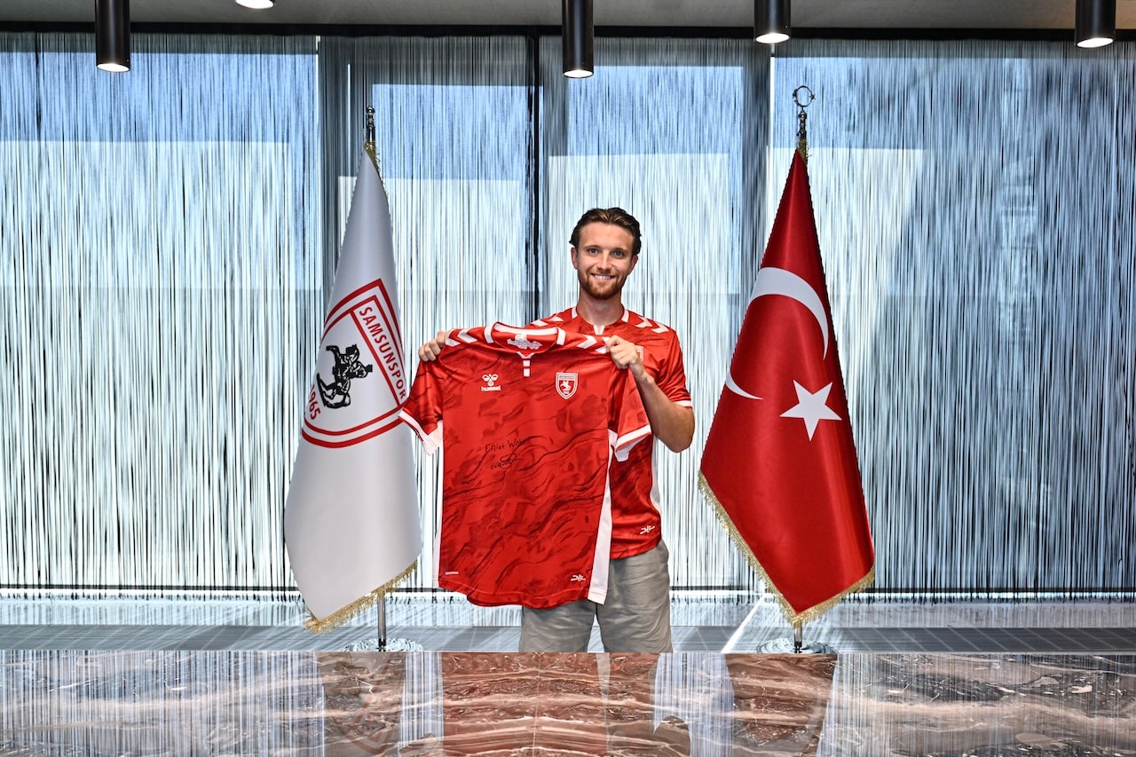 Samsunspor’a İskoç orta saha