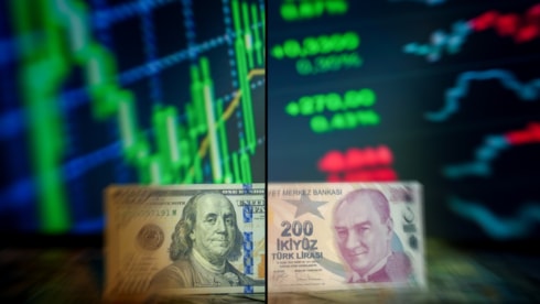 Herkesin gözü bu raporlardaydı! 5 banka tahminlerini açıkladıUluslararası yatırım bankaları ve finans kuruluşları, dolar/TL'ye ilişkin beklentilerini peş peşe açıkladı. JPMorgan, Deutsche Bank, BBVA, ING ve Danske Bank'ın tahminleri kurda yükselişe işaret ediyor. Peki sırada hangi rekorlar var? Dol